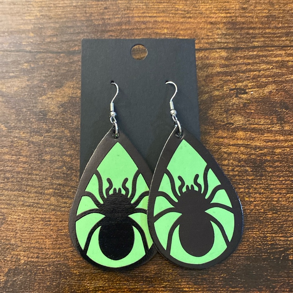 Spider Glow in Dark Dangle Earrings